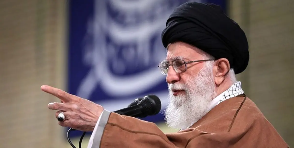 رهبر انقلاب در دیدار جمعی از پاسداران: گربه‌رقصانی آمریکا علیه سپاه به جایی نخواهد رسید