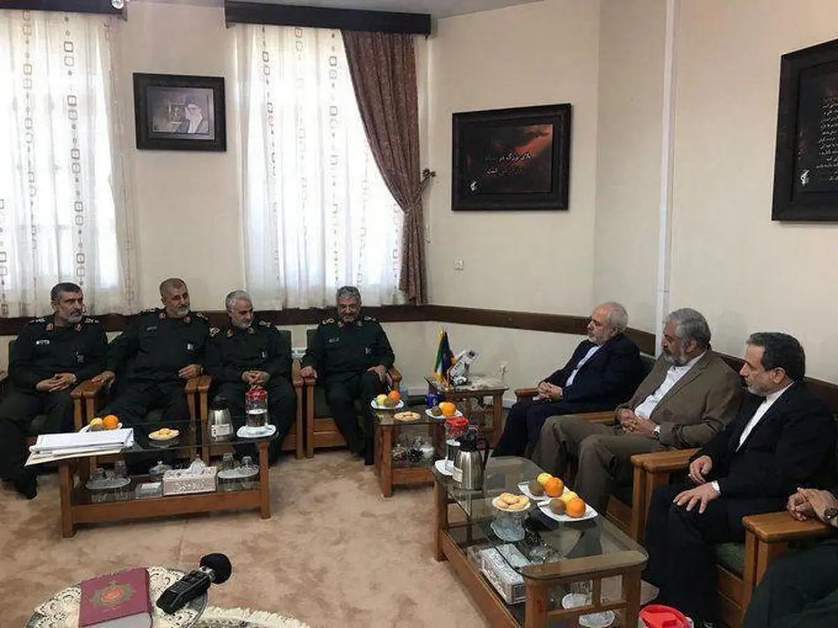 ظریف پس از دیدار با فرماندهان سپاه: اقدام احمقانه آمریکایی‌ها کشور ما را متحدتر کرد