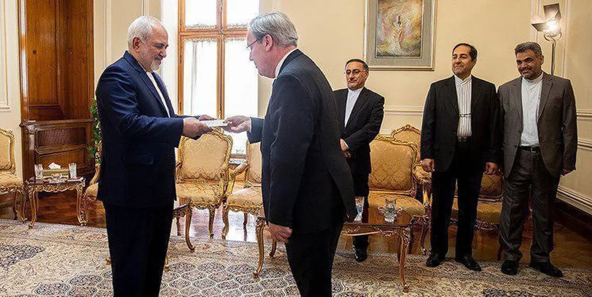 احضار سفیر جدید فرانسه در تهران چند ساعت بعد از آغاز به کار