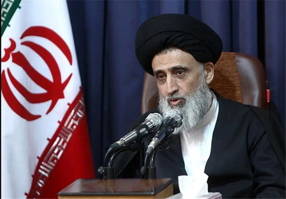 عضو شورای نگهبان: انقلاب، کشور را از حلقوم گرگ‌های خون‌آشام بیرون کشید/رضاخان فردی بی سر و پا و رذل بود