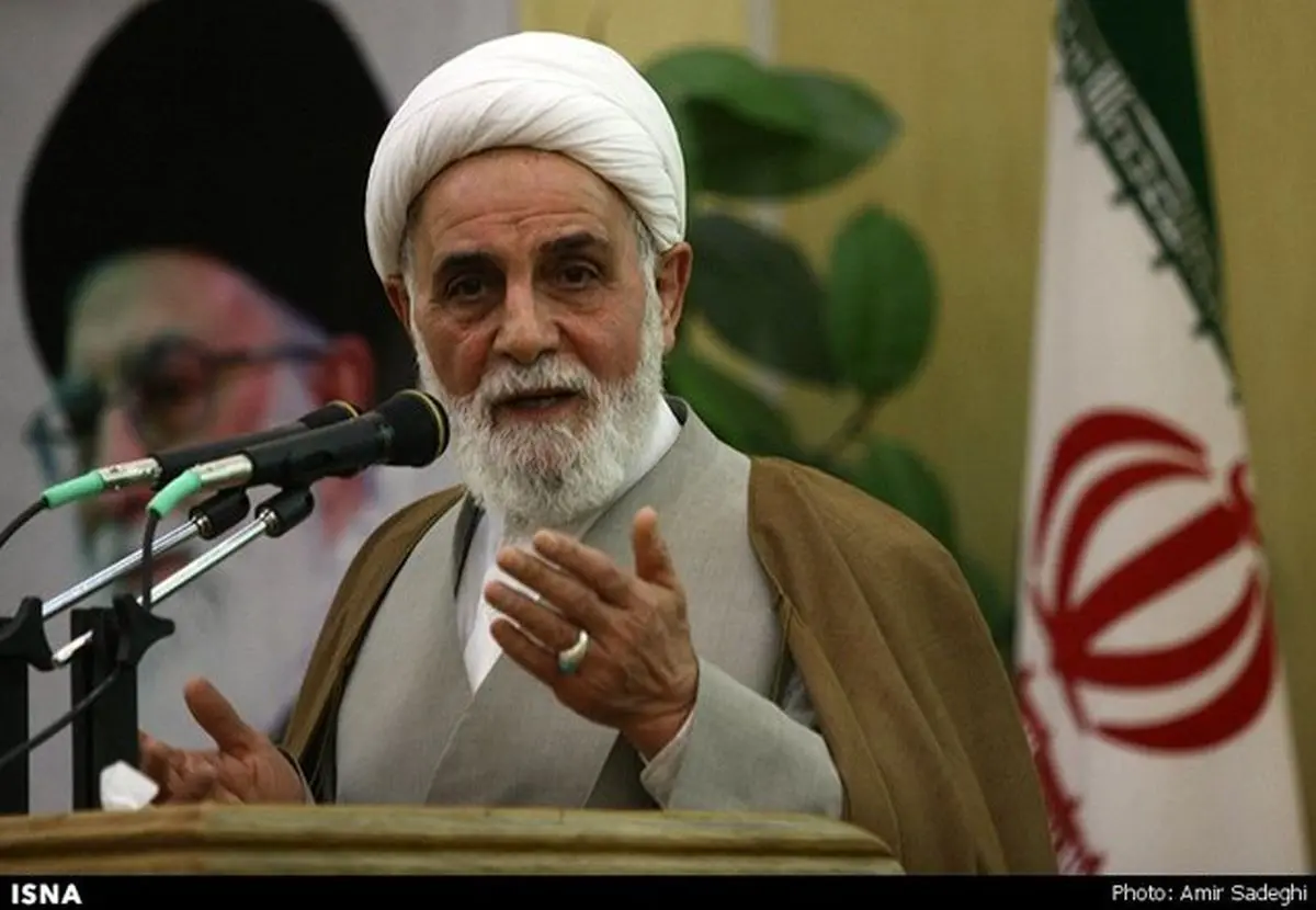 ناطق نوری: افراط و تفریط در عبادت هم پسندیده نیست