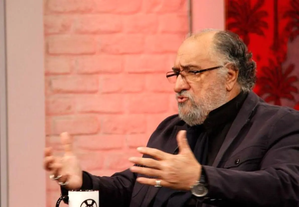 انتقاد عجیب داریوش ارجمند از مجری‌های تلویزیون: ماجرای شلوار خواب پدربزرگ!