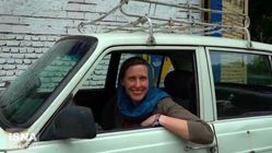 فیلم | ایران‌گردی دختر آلمانی با پیکان!