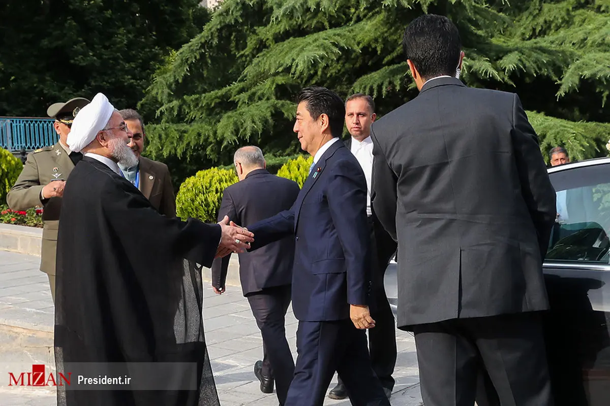 ممنون که داخل سفارت ژاپن نریختید!