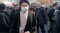 عکس مجتبی خامنه‌ای، فرزند رهبر انقلاب در راهپیمایی ۲۲ بهمن