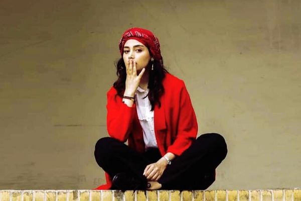 بیوگرافی دیبا زاهدی + زندگی شخصی و عکس‌ها