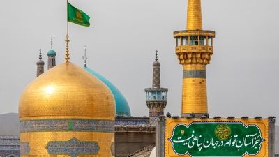 حضور پرشور زائران و مجاوران رضوی در جشن امام رضایی‌ها (ویدئو)