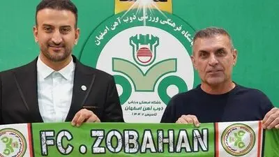 تبدیل فوری رامین لاکچری به رامین روستایی؛ ساده بگم دهاتی ام، البته با جت شخصی!