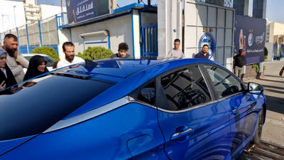 رونمایی استقلال از منیر با کری‌خوانی برای پرسپولیس!