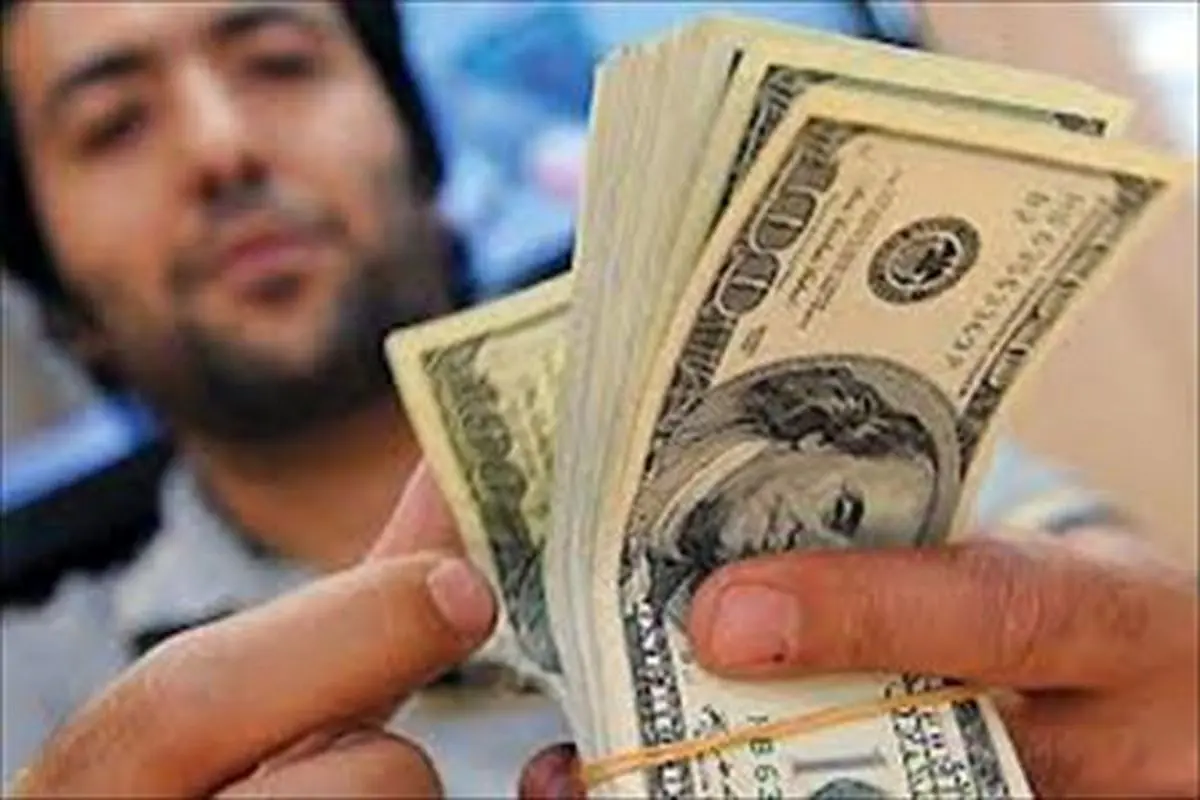 قیمت دلار سر به فلک کشید