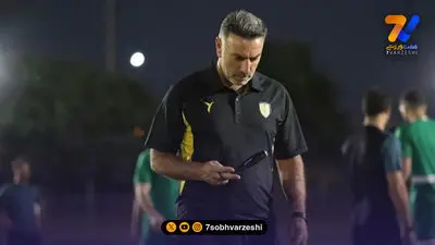 فکری: فوتبال ما ناپاک است و چوب لای چرخ مربیانی مثل من می‌گذارند!