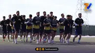 مس و جباری، خوشحال در جزیره