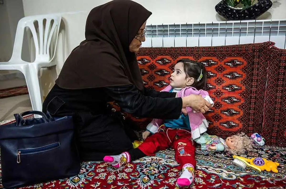 دختری که بدنش سم تولید می‌کند
