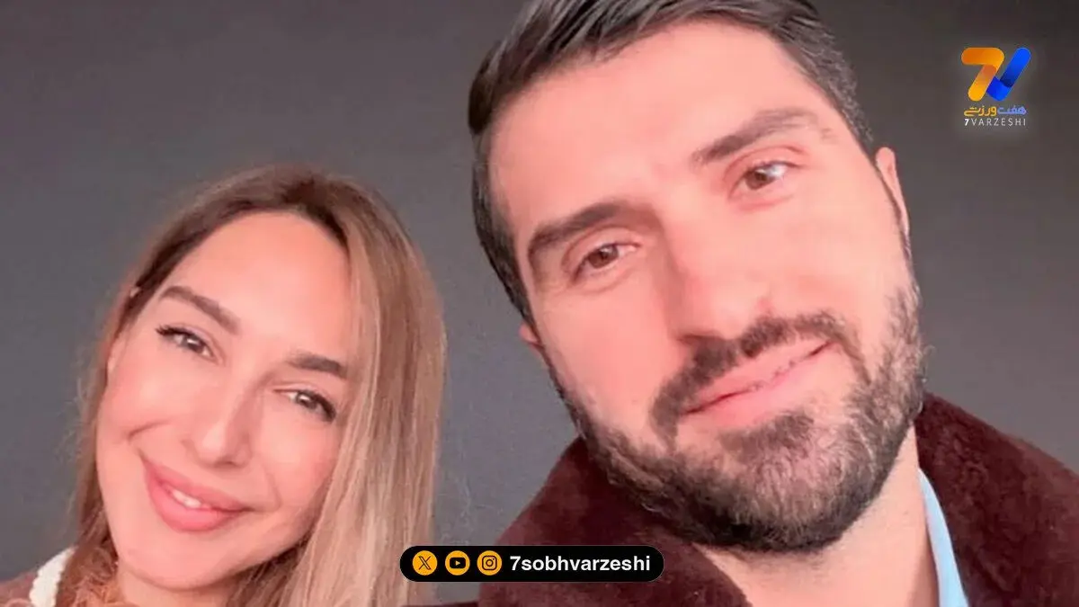 عکس‌های کریسمسی کریم انصاری‌فرد با همسر و فرزندانش