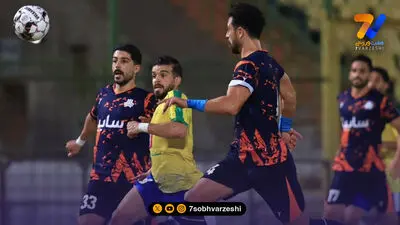 پای سیاست همچنان در کفش فوتبال؛ دستور به نفت آبادان برای انتخاب سرمربی جدید!