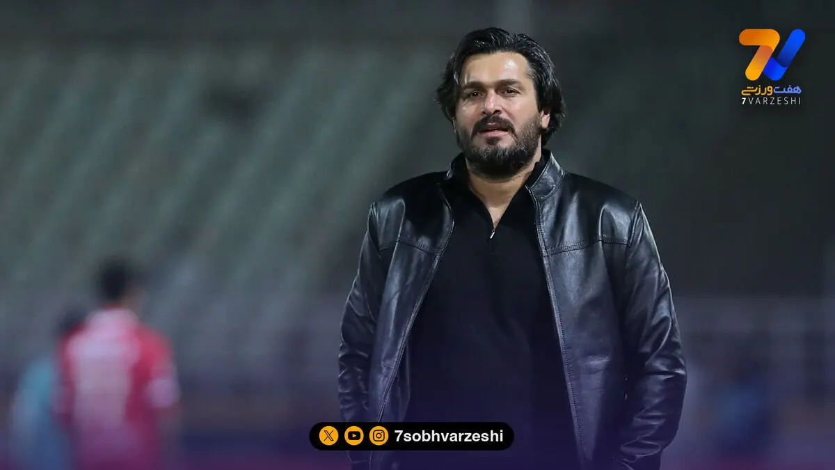 جنجال روی نیمکت پیکان؛ دقیقی با کارت قرمز از زمین اخراج شد!