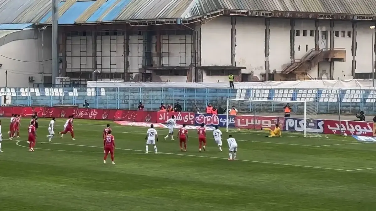 واکنش سرد مازیار زارع به گل ملوان مقابل پرسپولیس