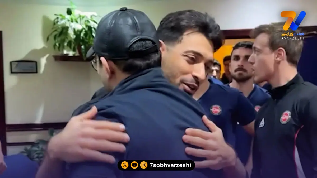 ربیعی در آغوش شجاع خلیل‌زاده