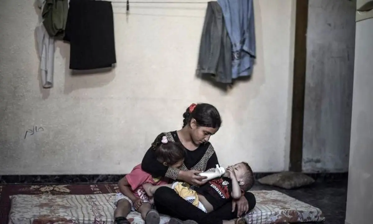 دختر ۱۲ ساله فلسطینی در نقش مادر