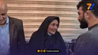 با وساطت حسن یزدانی؛ بخشش جوان قاتلی که طناب دارش پاره شد!