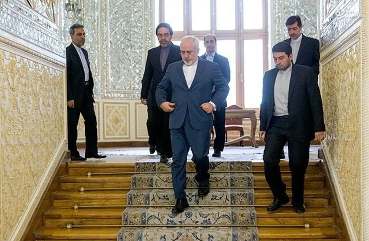 ظریف به نشانه اعتراض اجلاس شانگهای را ترک کرد
