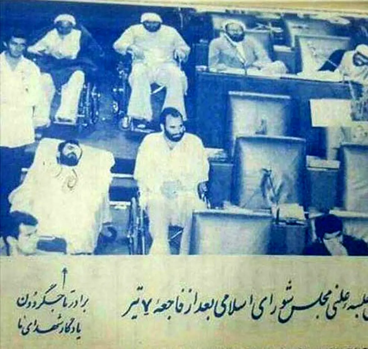 نماینده ای که با تخت به مجلس آمد