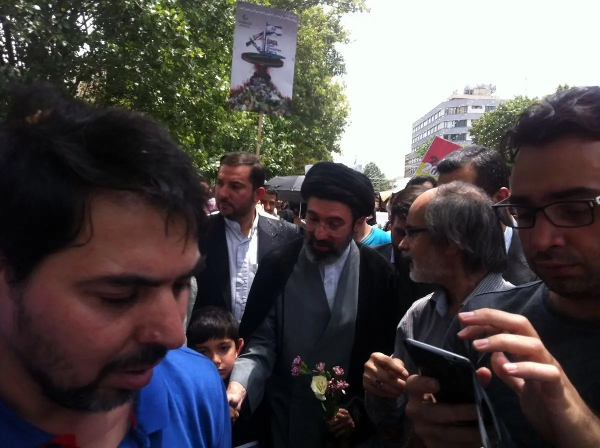 فرزند مقام معظم رهبری در جمع راهپیمایان روز قدس