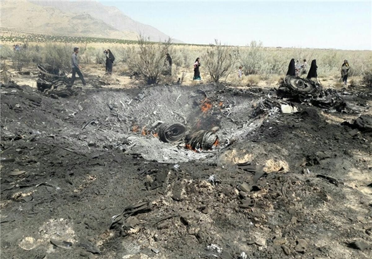 اولین تصویر از محل سقوط هواپیمای جنگی ارتش ایران