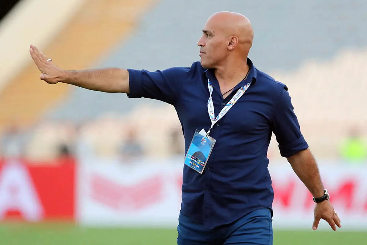 منصوریان: بازیکنان در استقلال  و پرسپولیس در تیررس قضاوت هستند