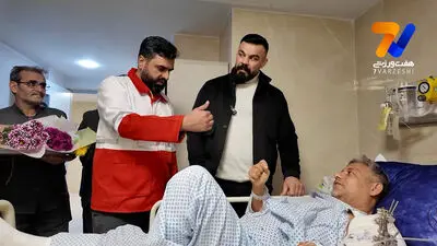 واکنش تند امیر علی‌اکبری به منتقدان