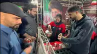 پذیرایی محمد خدابنده‌لو بازیکن پرسپولیس در ایستگاه صلواتی این باشگاه