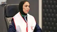 سهیلا منصوریان در کنار مردم؛ اهدای مدال طلا و جایزه مالی قهرمانی جهان به آسیب‌دیدگان جنگ