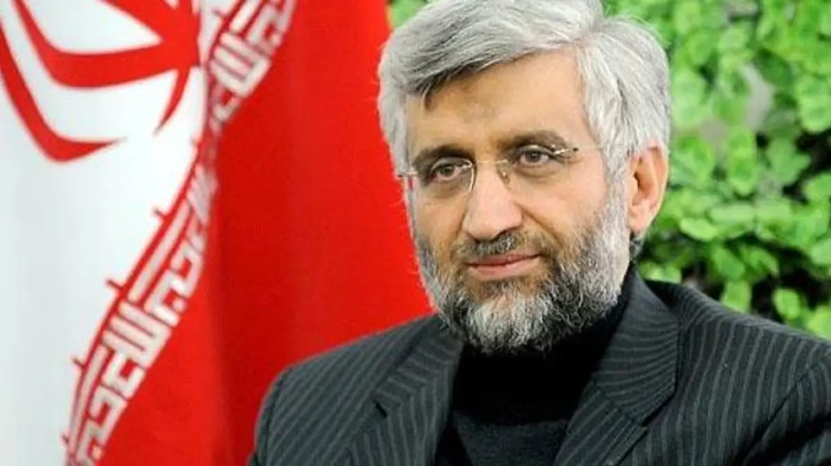 جلیلی: تفکری که صحبت از کم کردن توان دفاعی می‌کند نمی‌تواند برای کشور امنیت و عزت بیاورد