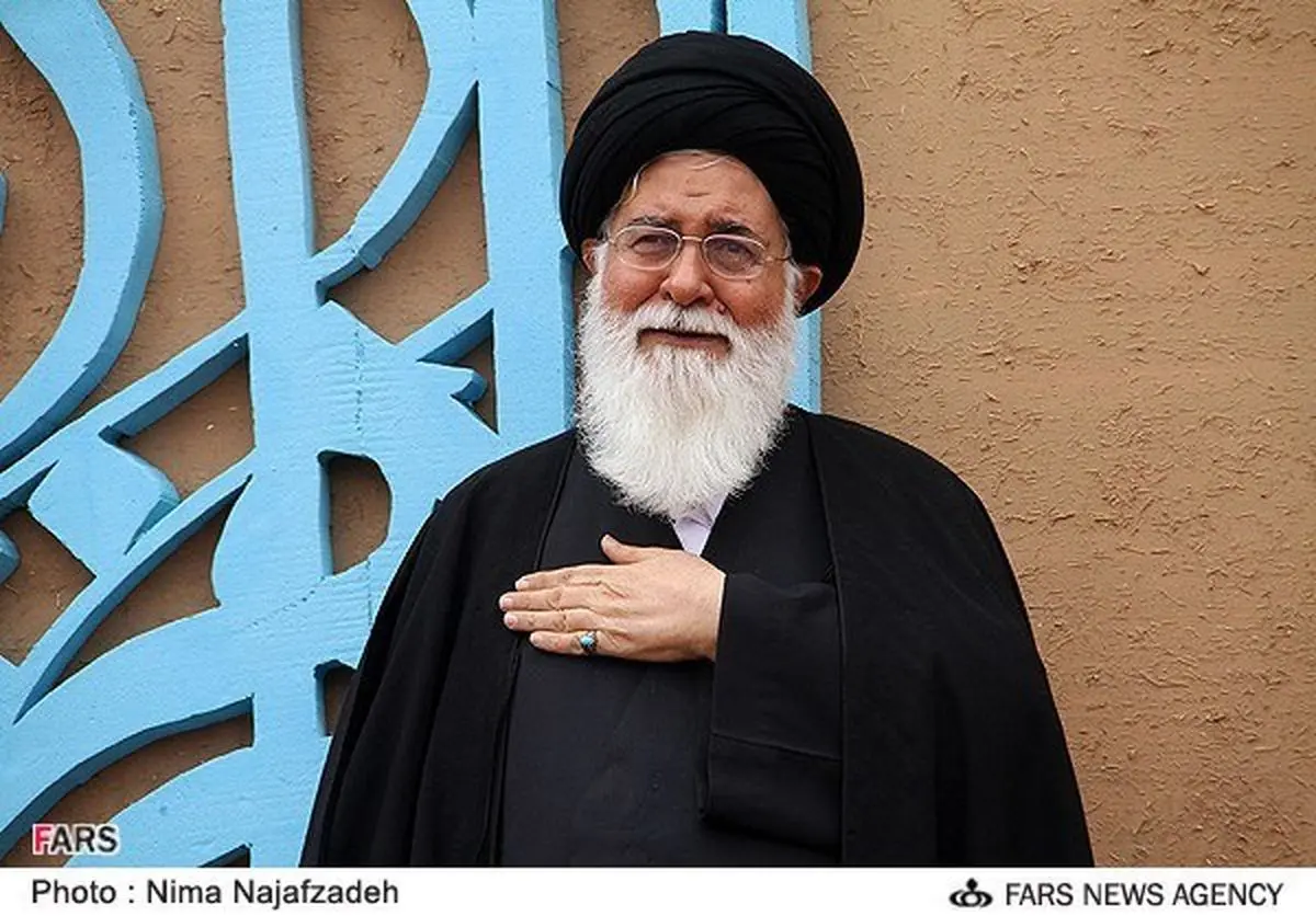 انتقاد شدید آیت الله علم الهدی از قمه زنی