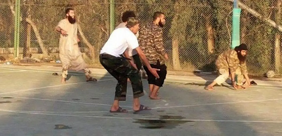 رویترز گزارش می‌دهد؛ زندگی در قلمرو داعش چگونه است؟