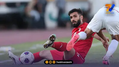 شجاع پشت مدافع استقلال در آمد!