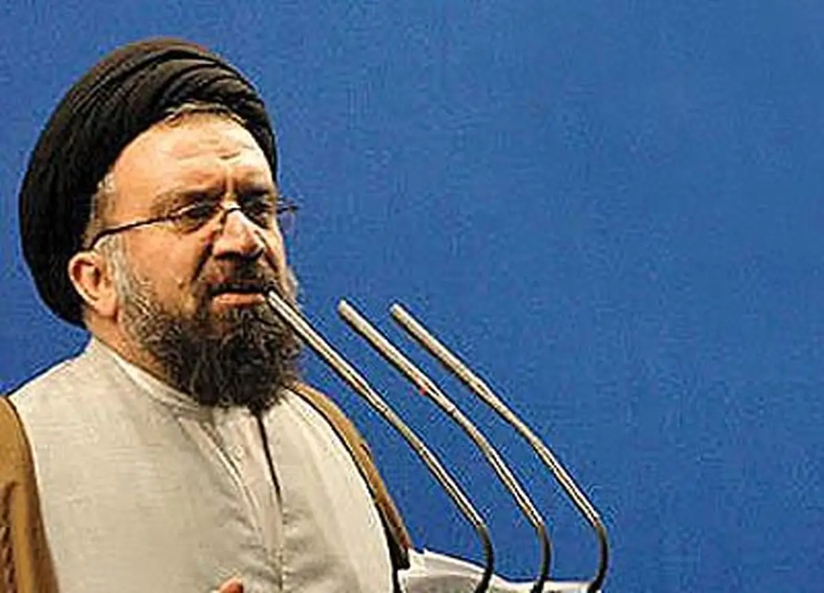امام جمعه تهران خطاب به ترامپ: حواست باشد بازی با ایران، بازی با دم شیر است
