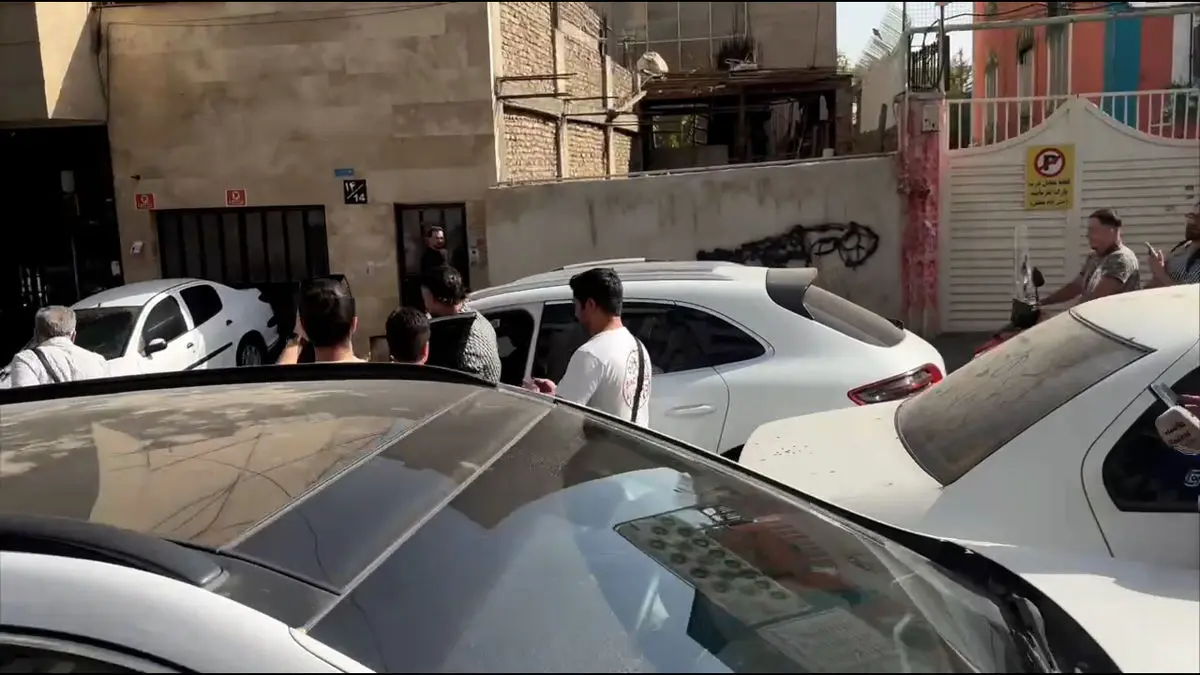 فرار رامین رضاییان از دست خبرنگاران!