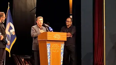 امیر قلعه نویی: از مفاخر فوتبال ایران باید در ورزشگاه ۱۰۰ هزار نفری تقدیر شود