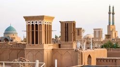 تعطیلی مدارس و ادارات در یزد به‌خاطر گرد و غبار شدید