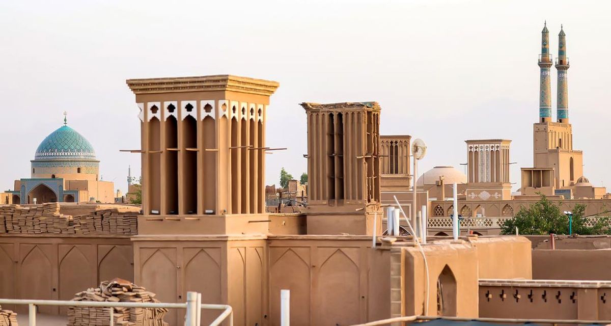 تعطیلی مدارس و ادارات در یزد بهخاطر گرد و غبار شدید