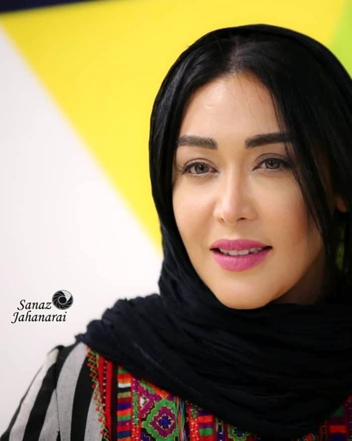 چشم های رنگی سارا منجزی