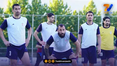 دلیل محبوب نبودن ستاره های فوتبال؟ آلن دلون جواب می دهد!