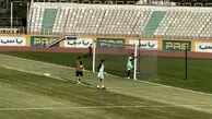 شروع گرم کردن تیم ملی با تمرینات حسینی، نیازمند و محبی