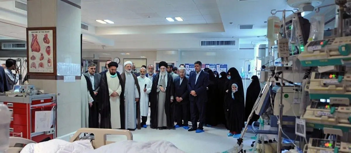 رهبر معظم انقلاب از آیت‌الله موسوی‌ اردبیلی عیادت کردند