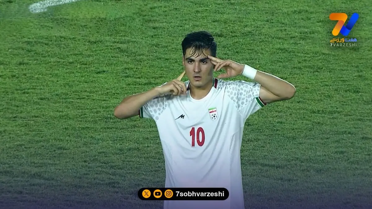 رونمایی از پوستر اختصاصی خودروسازان برای مهاجم ملی‌پوش؛ آرزوی موفقیت باشگاه پیکان برای کسری طاهری