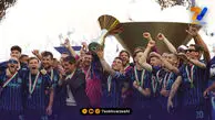 لحظه بالابردن جام قهرمانی سری آ توسط لوتارو مارتینز