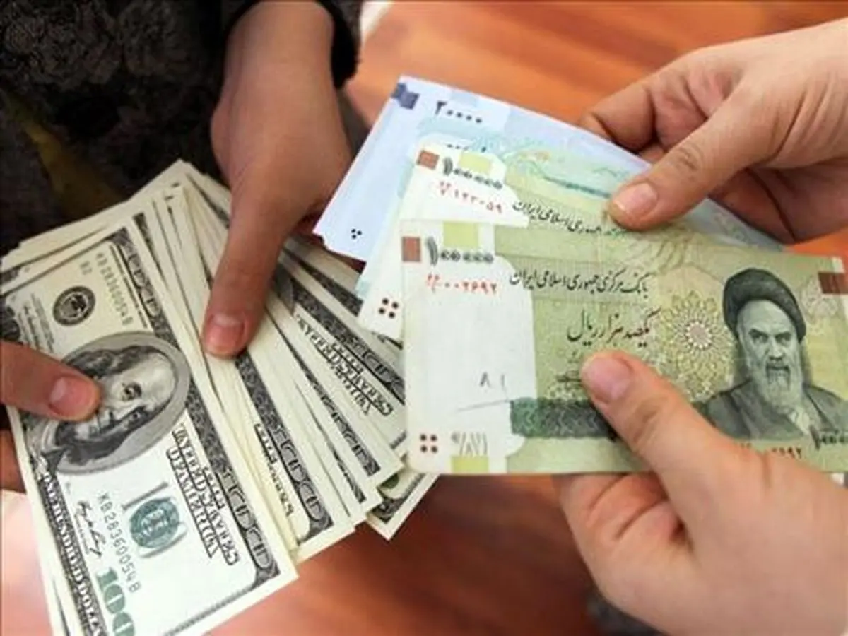 رئیس کل بانک مرکزی: دلار ۳۸۰۰ تومان می‌شود