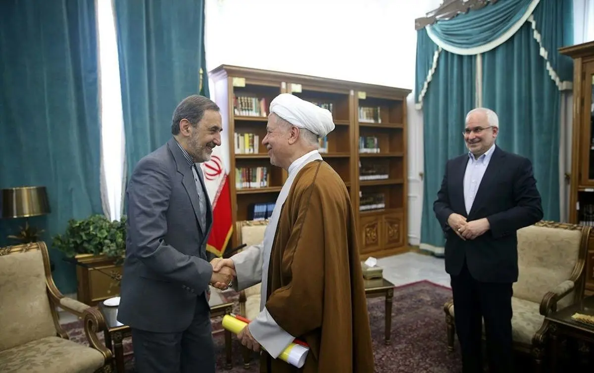 ولایتی با حکم رهبری جانشین آیت‌الله هاشمی شد