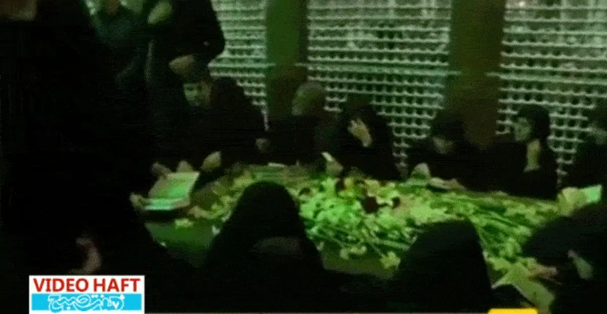 ویدئوهفت| حضور خانواده هاشمی بر مزار آیت الله در شب اول رحلتش